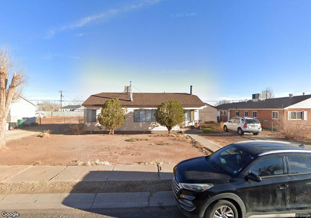 610 W Gilmore St, Winslow, AZ 86047 - photo 1