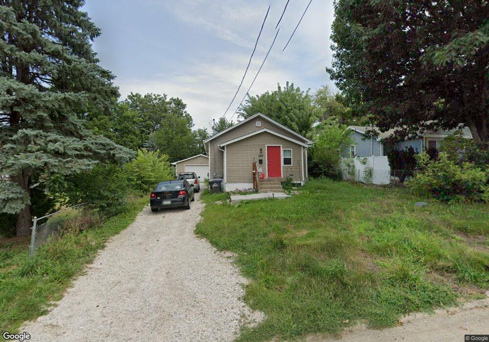 1207 Bundy St, Des Moines, IA 50315 - photo 1