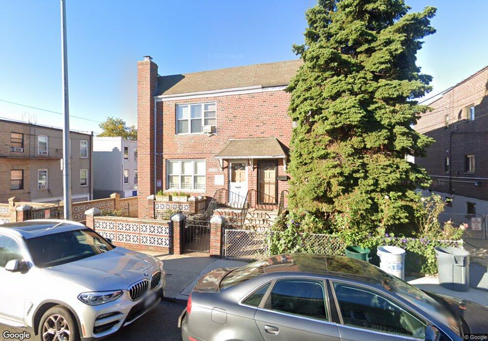 21-20 24th Rd, Long Island City, NY 11102 - photo 1