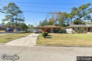 3215 Iantha St, Savannah, GA 31404