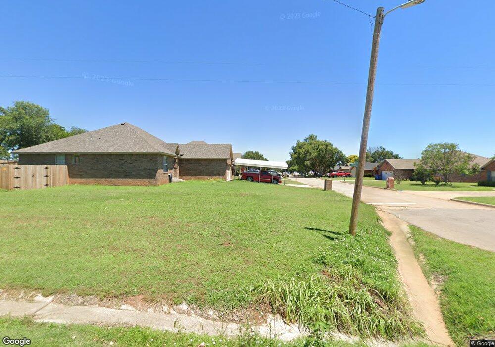 805 W Camelback Rd, Duncan, OK 73533 - photo 1