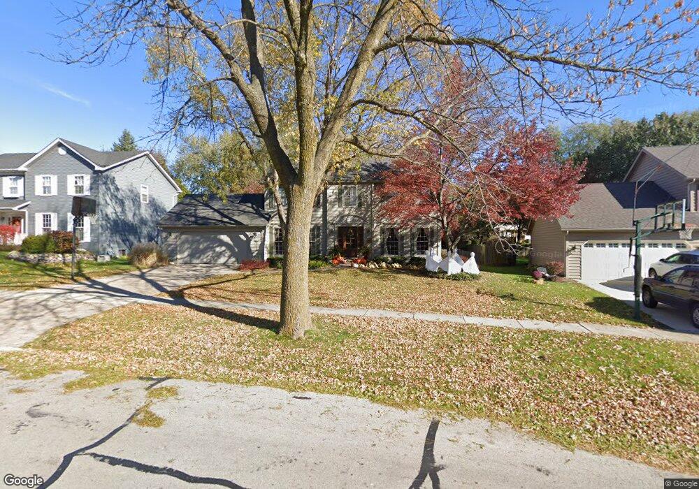 2258 Remington Dr, Naperville, IL 60565 - photo 1