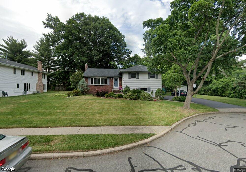 800 Glenside Ct W, Oradell, NJ 07649 - photo 1