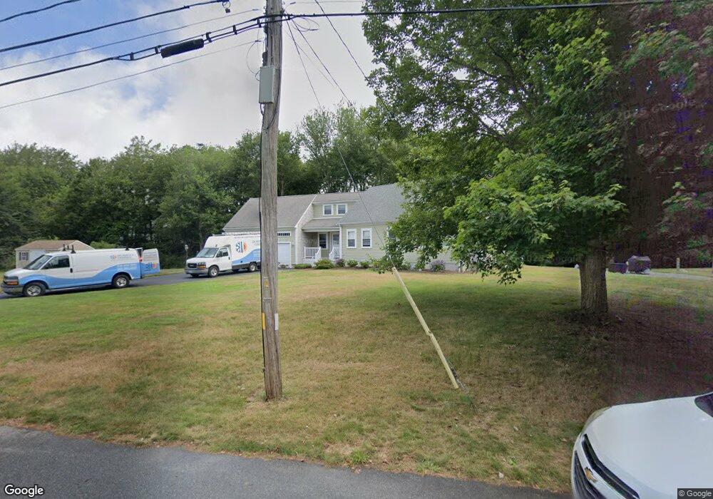 7 Crestfield St, Mattapoisett, MA 02739 - photo 1