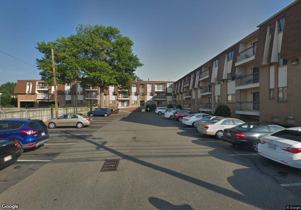 1150 W St George C11 Ave, Linden, NJ 07036 - photo 1