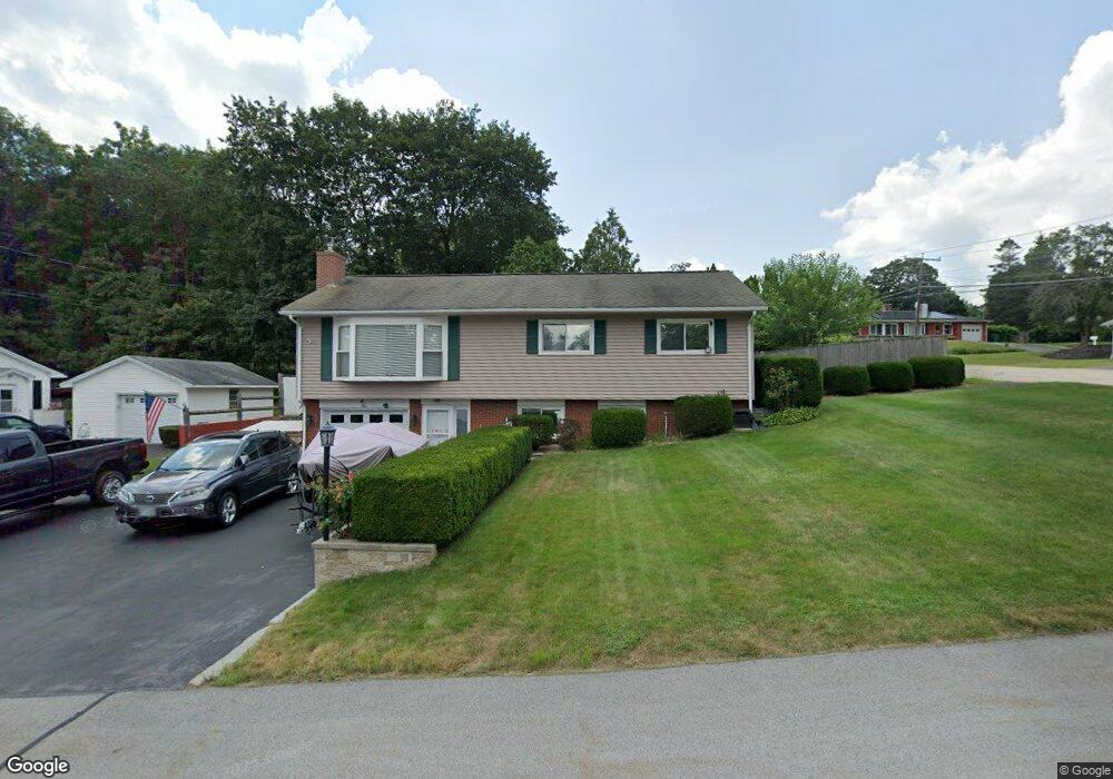 1 Bates Dr, Nashua, NH 03064 - photo 1