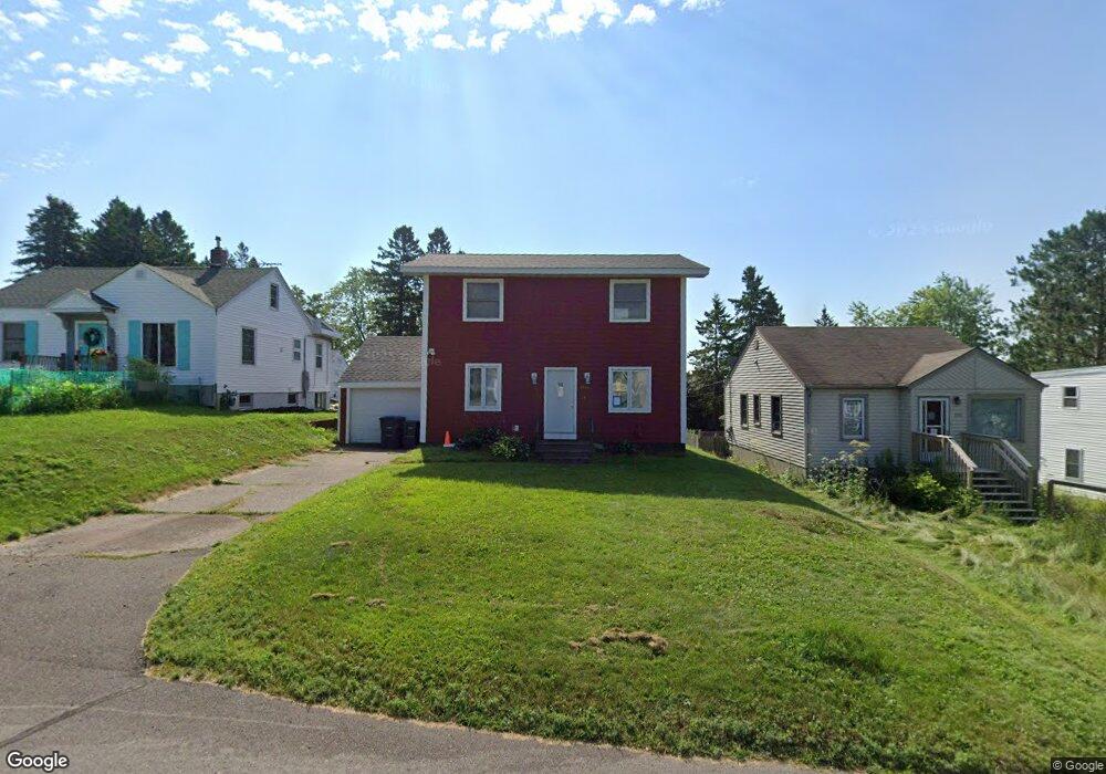 2206 Hillcrest Dr, Duluth, MN 55811 - photo 1