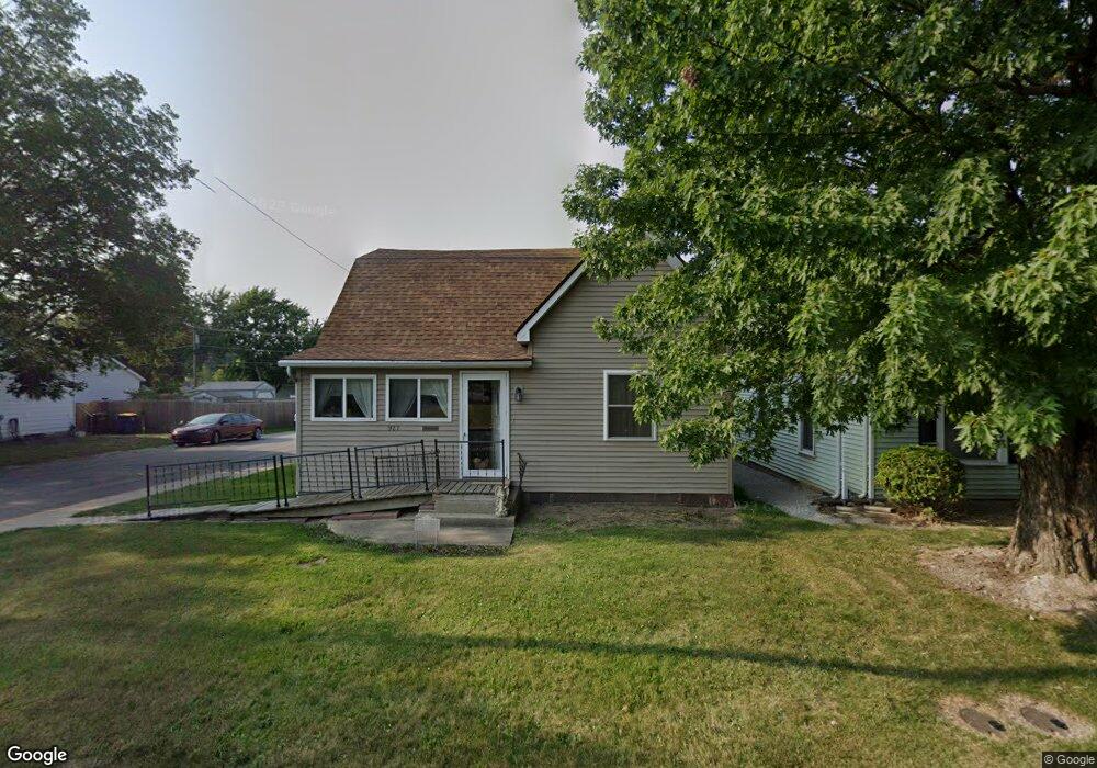 927 W Wabash St, Bluffton, IN 46714 - photo 1