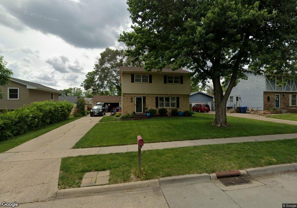 4030 E 24th Ct, Des Moines, IA 50317 - photo 1