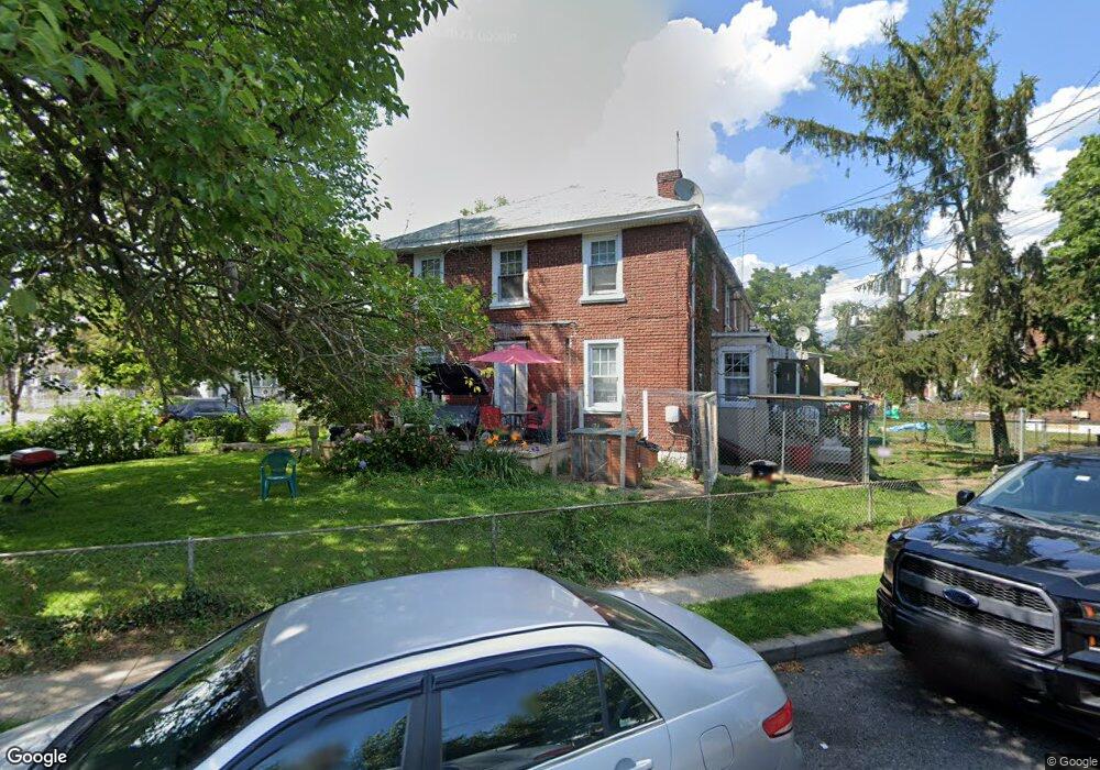 1105 Collings Rd, Camden, NJ 08104 - photo 1