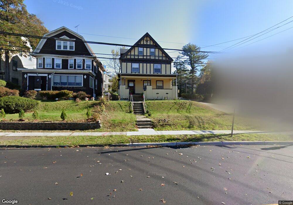 576 Lincoln Ave, Orange, NJ 07050 - photo 1