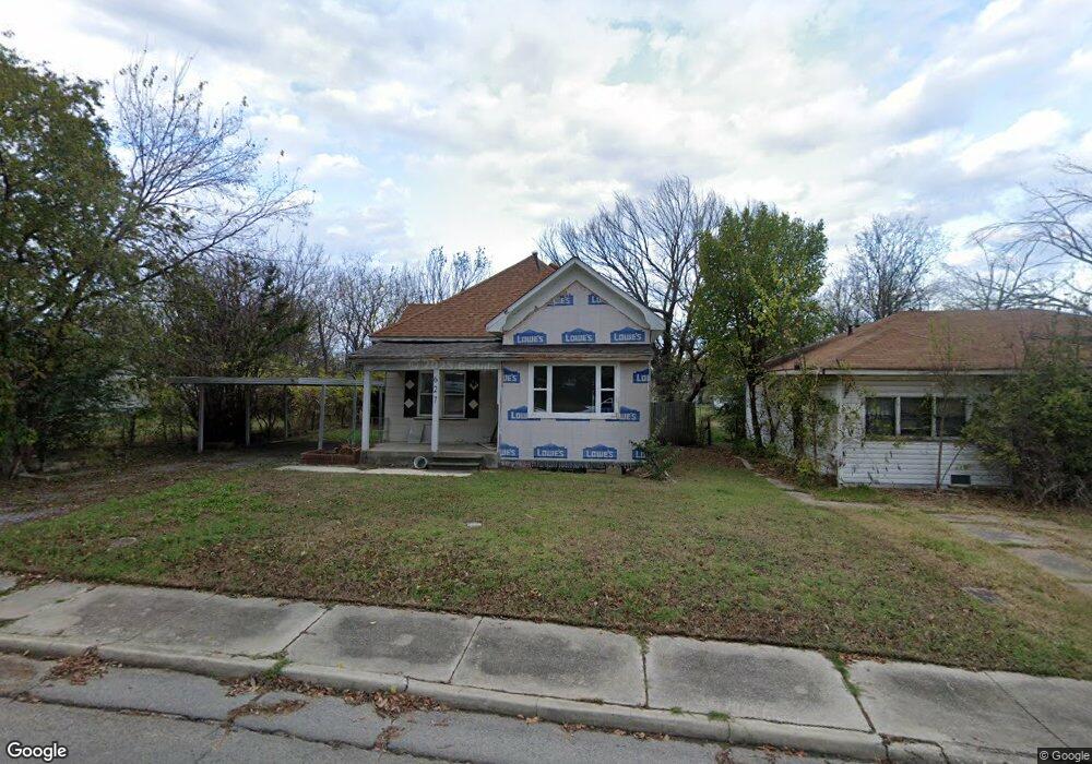 627 N E St, McAlester, OK 74501 - photo 1