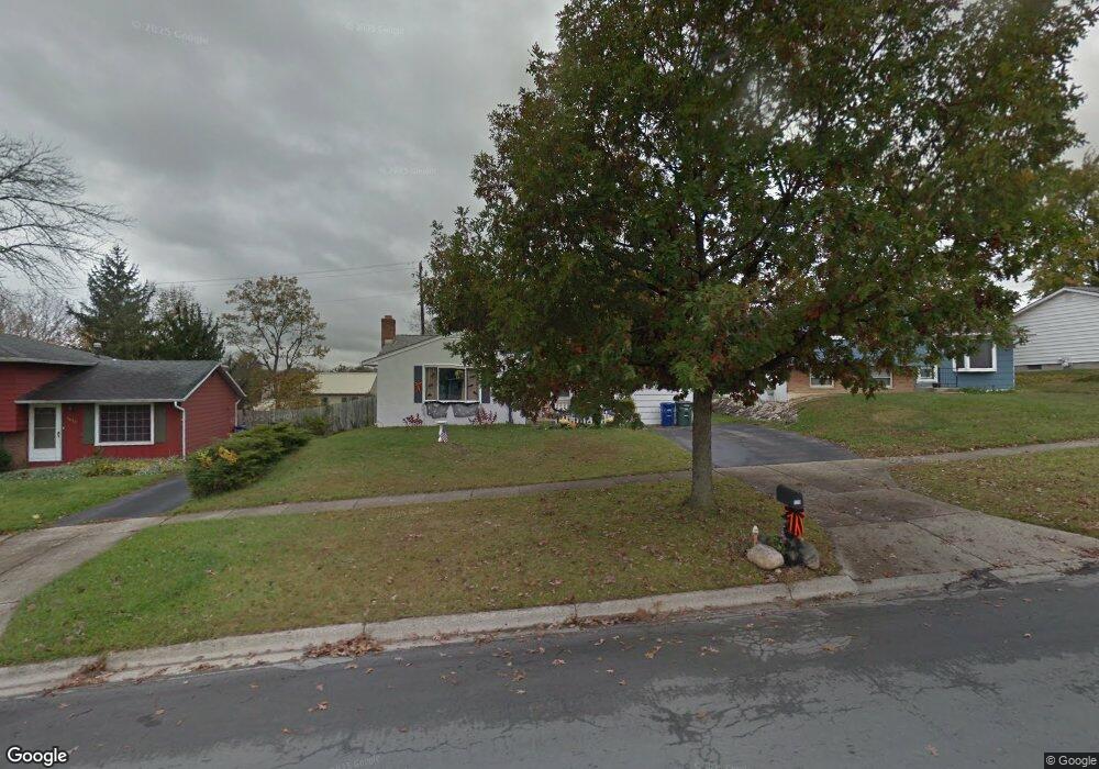 1529 Riverbend Rd, Columbus, OH 43223 - photo 1