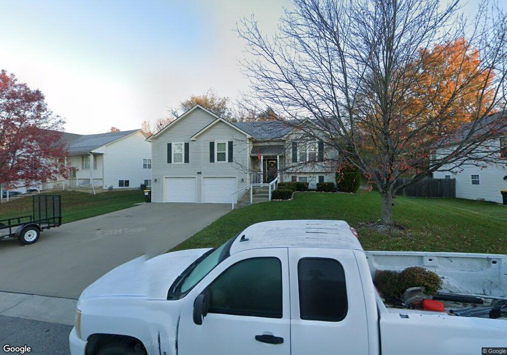 898 Hillcrest Ln, Lansing, KS 66043 - photo 1