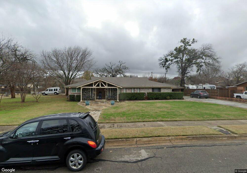 649 Circleview Dr S, Hurst, TX 76054 - photo 1