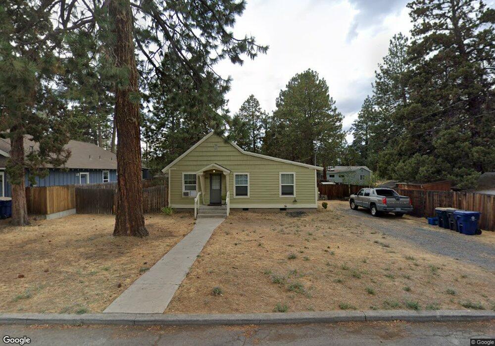 955 SW Hill St, Bend, OR 97702 - photo 1