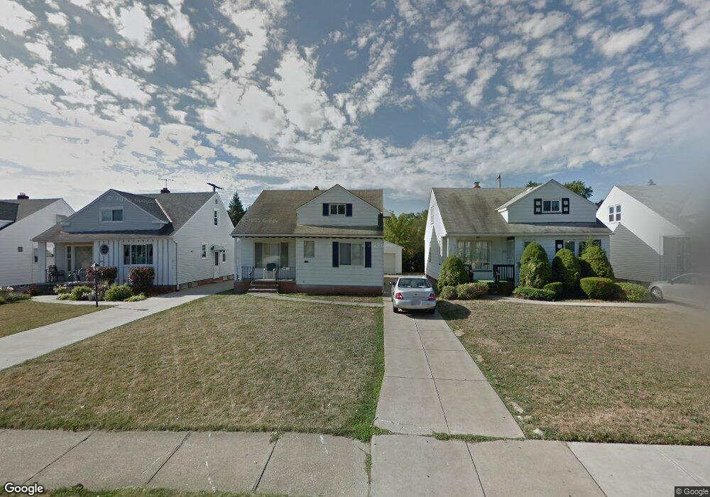 20108 Libby Rd, Maple Heights, OH 44137 - photo 1