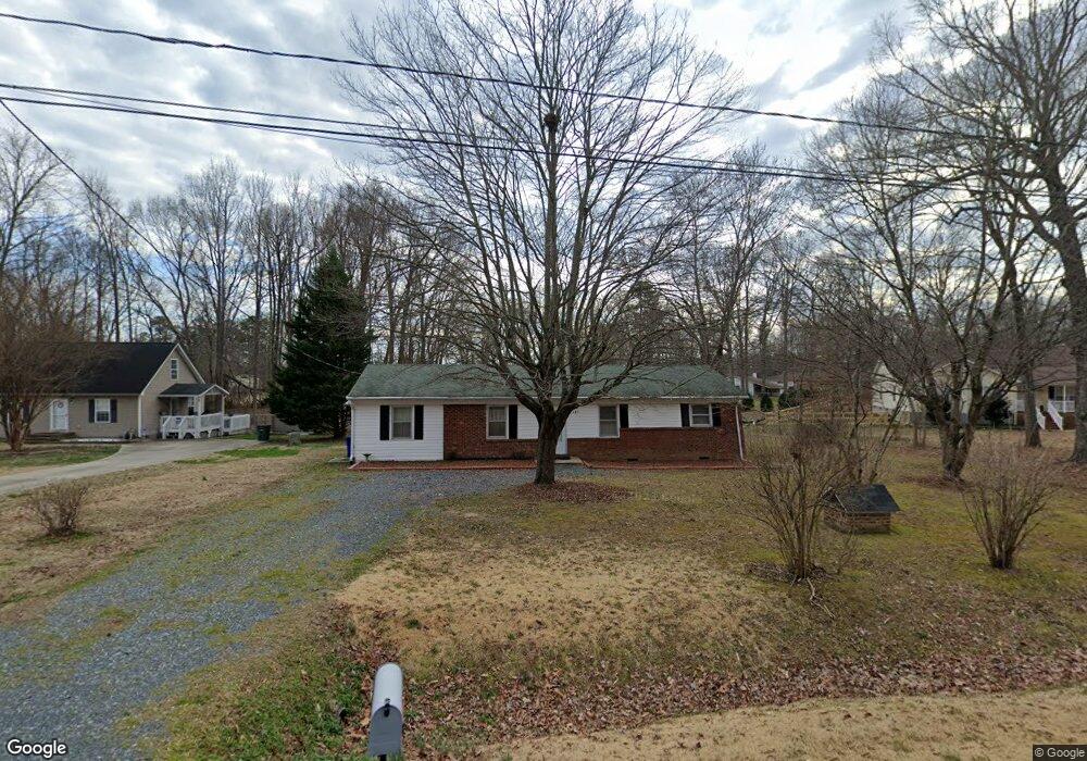 2843 White Ln, High Point, NC 27263 - photo 1