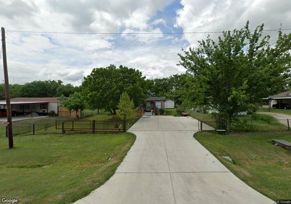 106 Beverly Dr, Ennis, TX 75119 - photo 1