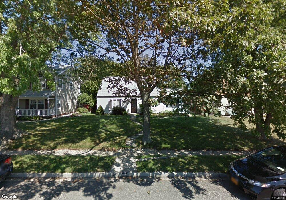 11 Stirrup Ln, Levittown, NY 11756 - photo 1