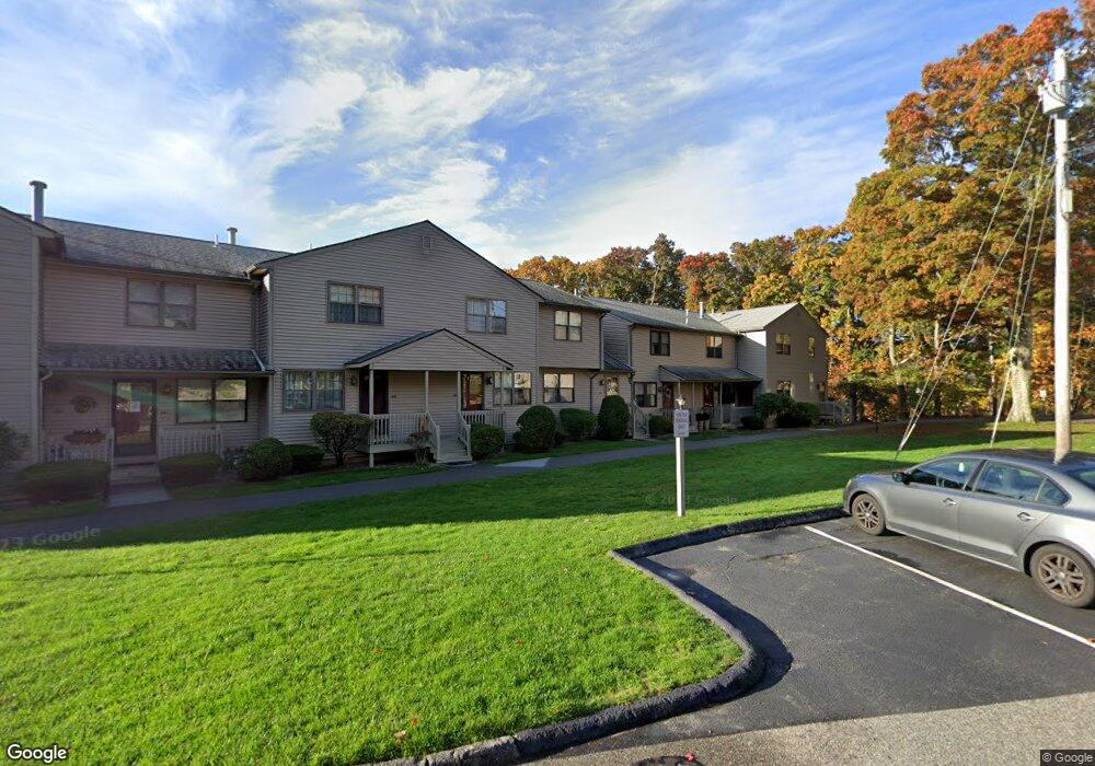 605 Pinewood Dr unit C-3, Smithfield, RI 02917 - photo 1
