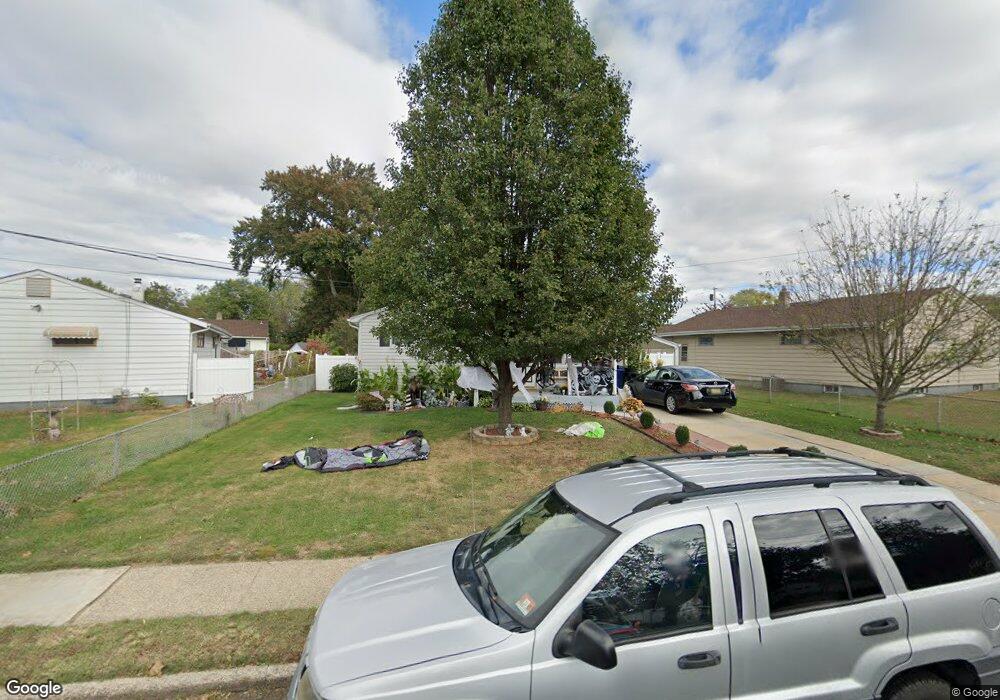 717 Holly Ln, Mount Holly, NJ 08060 - photo 1