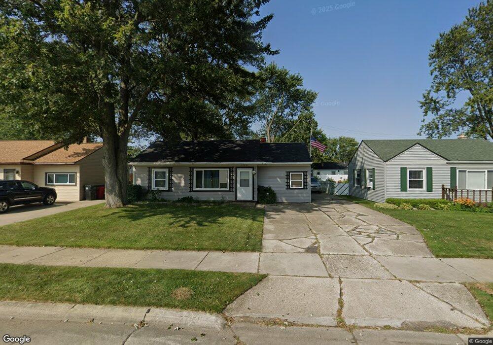 27181 Academy St, Roseville, MI 48066 - photo 1