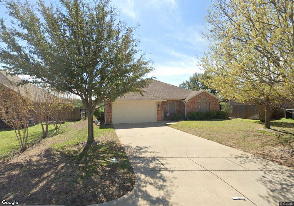 310 Wintergreen Ct, Weatherford, TX 76085 - photo 1