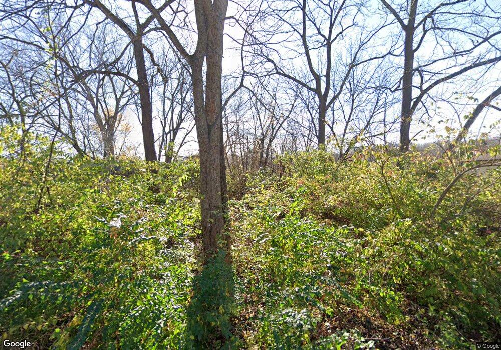 809 Menominee Rd, Lake In the Hills, IL 60156 - photo 1