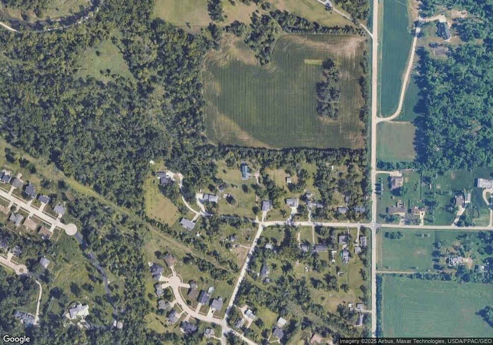 600 Carlton Rd, Cedar Rapids, IA 52403 - photo 1