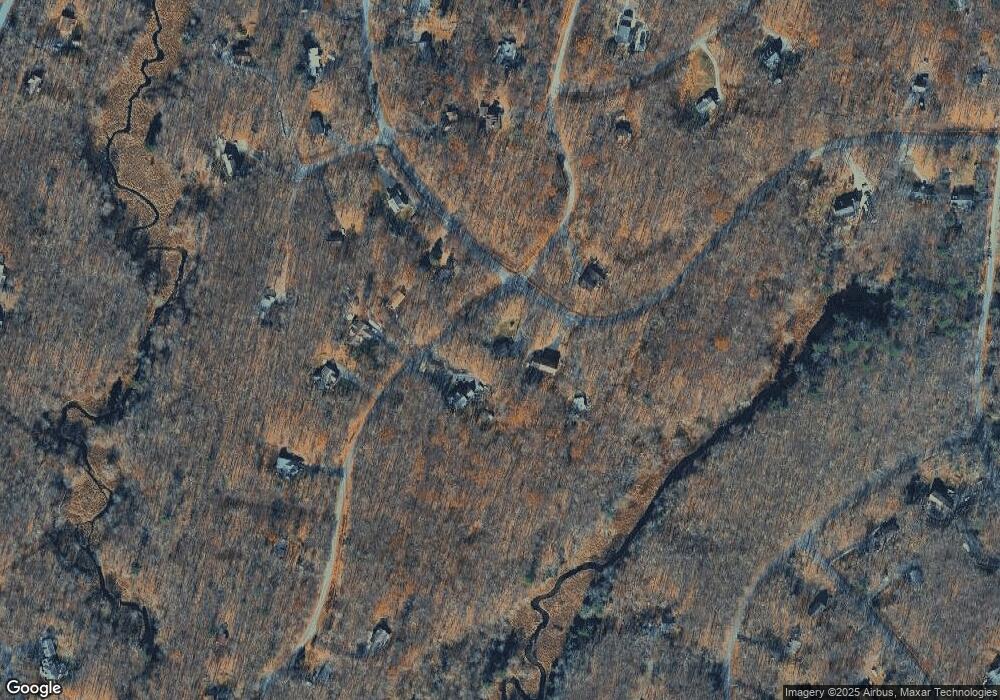 185 Arbutus Ln, Milford, PA 18337 - photo 1