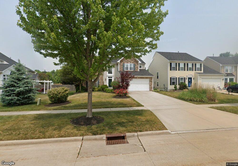 196 Stonepointe Dr, Berea, OH 44017 - photo 1