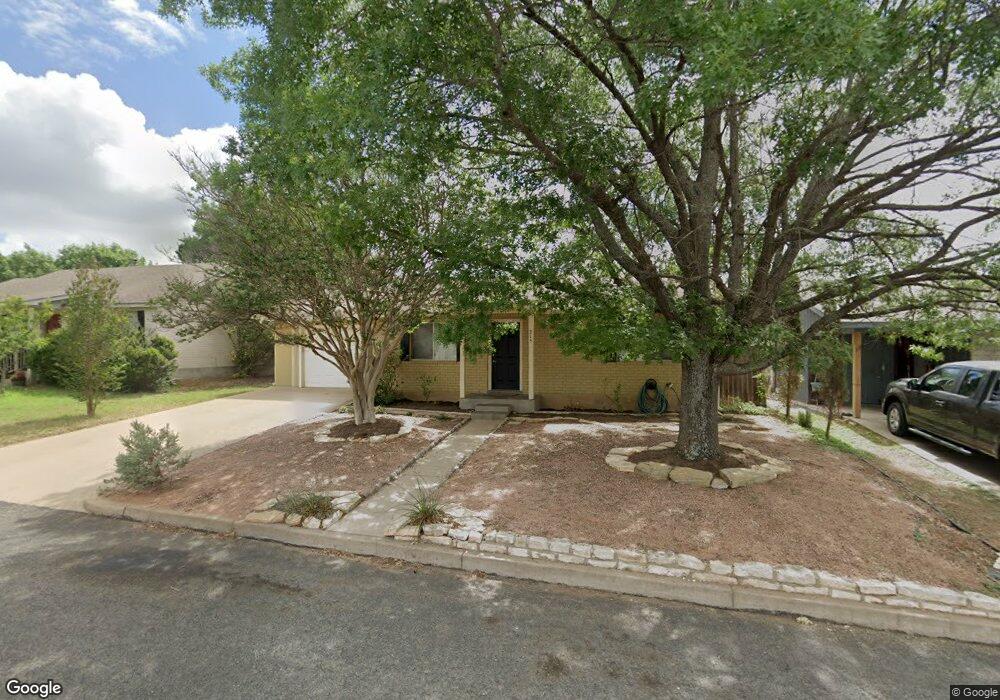 215 Green Meadows Ln, Fredericksburg, TX 78624 - photo 1