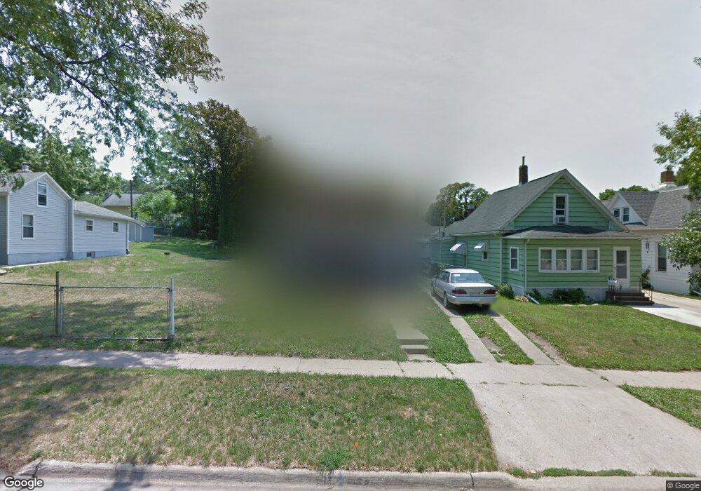 1015 11th Ave SE, Cedar Rapids, IA 52401 - photo 1