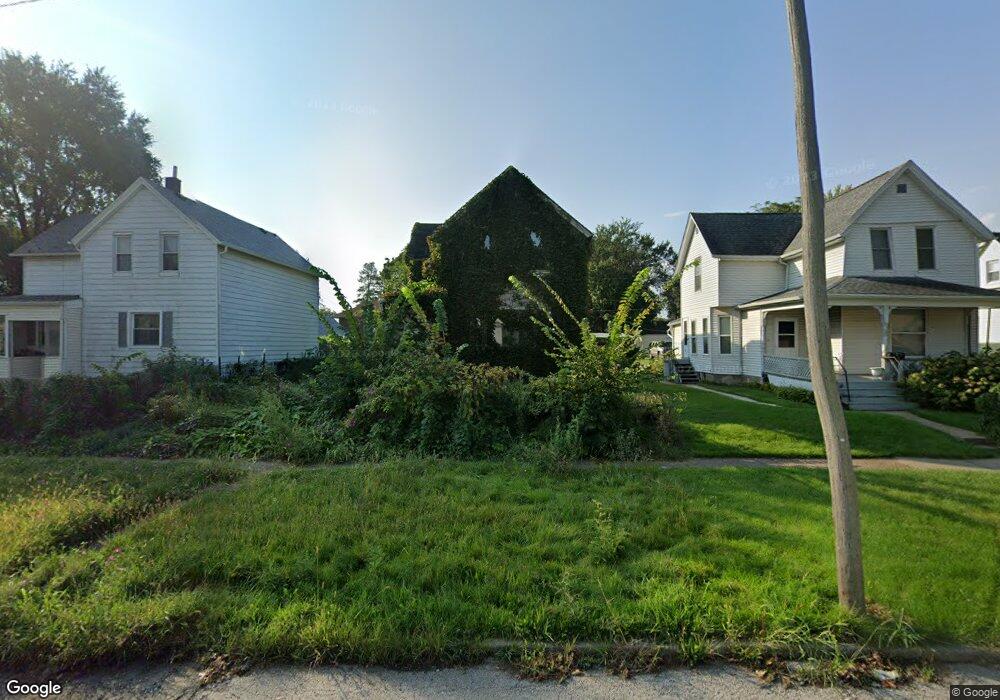 713 W 15th St, Davenport, IA 52804 - photo 1