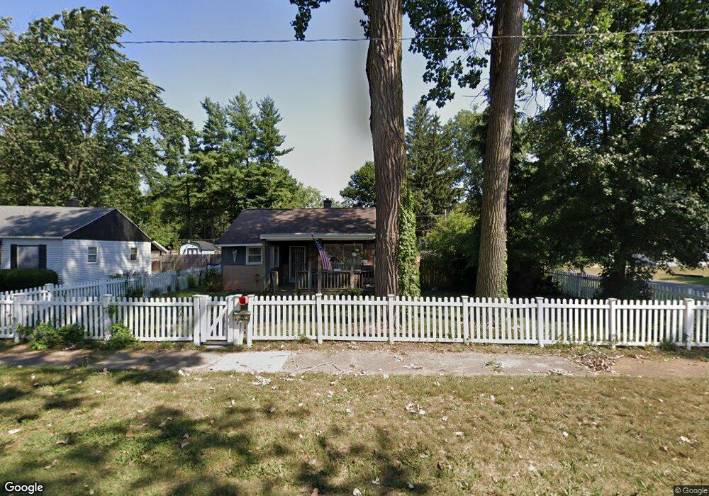 1737 Sycamore St, Niles, MI 49120 - photo 1