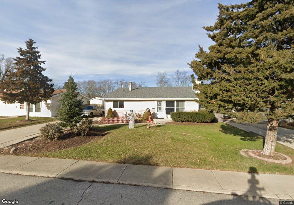 312 Delaware St, Carpentersville, IL 60110 - photo 1