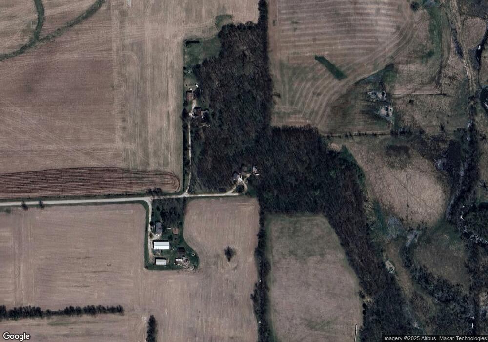 3410 W Yoder Rd, Freeport, IL 61032 - photo 1