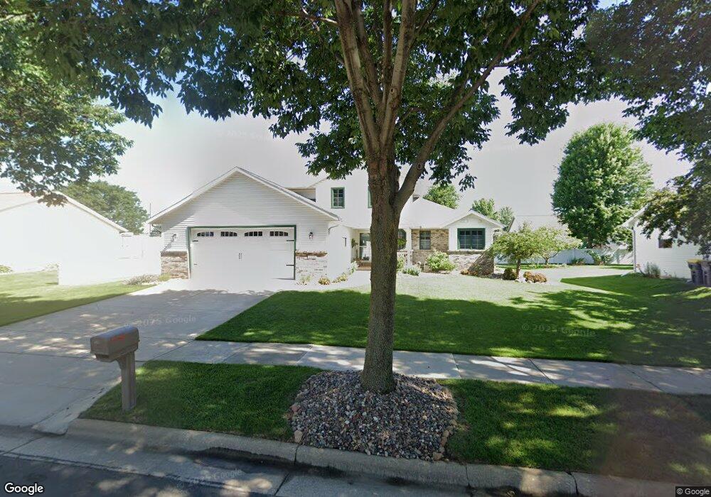 1015 Saddlewood St, Holmen, WI 54636 - photo 1