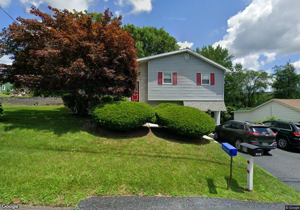 21 Tamaqua St, Tamaqua, PA 18252 - photo 1
