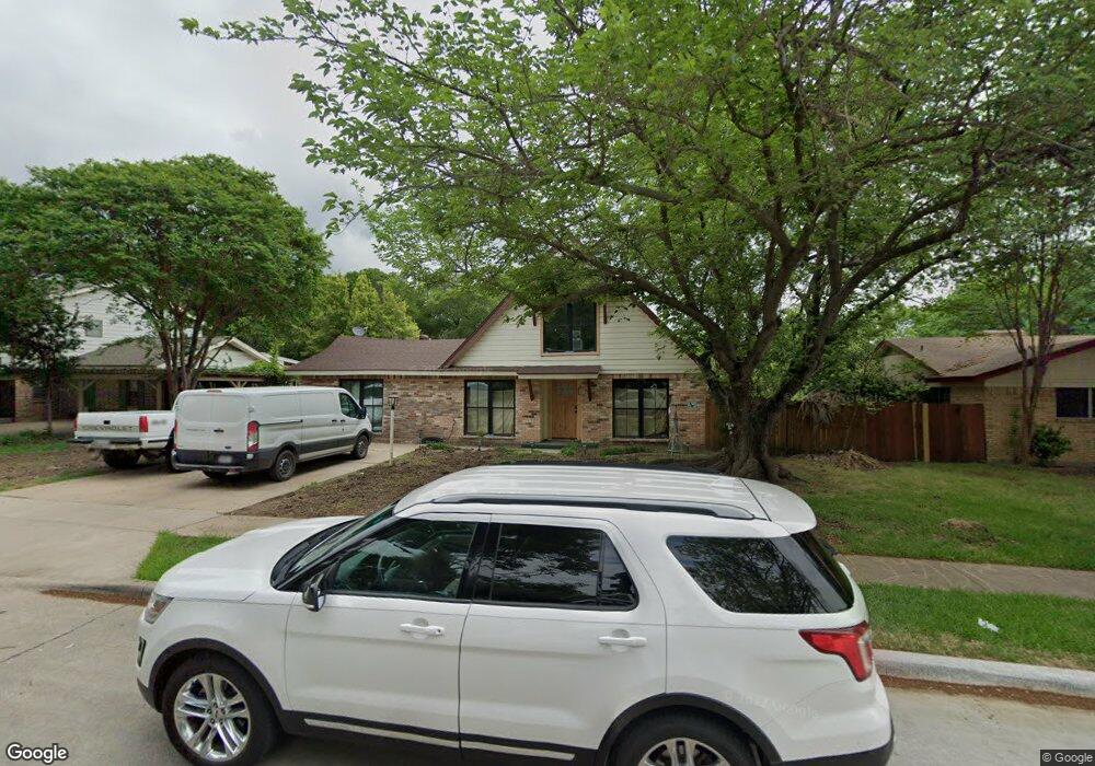 2406 Woodlawn Dr, Ennis, TX 75119 - photo 1