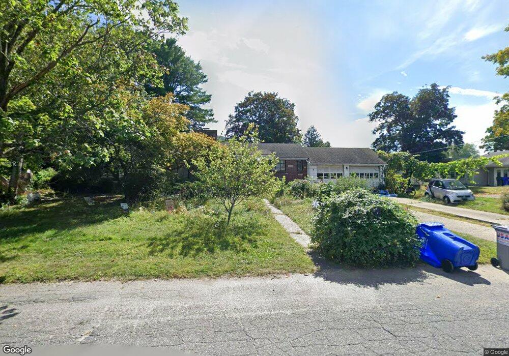 6 Sutton Place, Easthampton, MA 01027 - photo 1