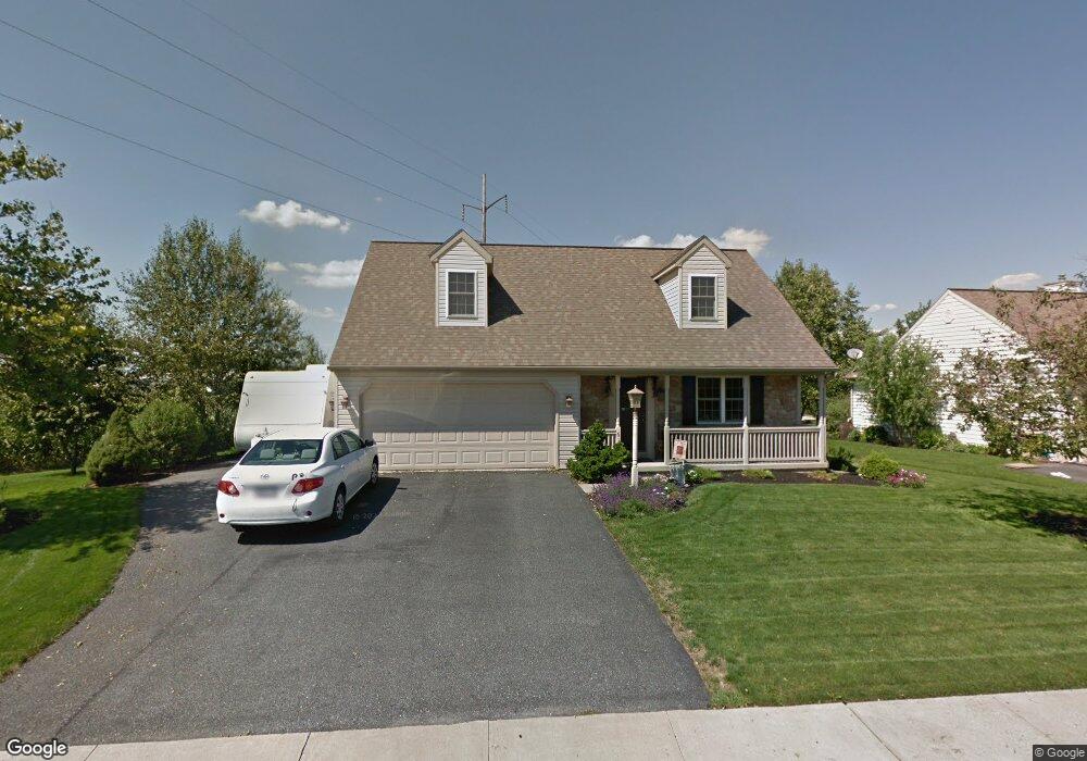 615 W Conestoga St, New Holland, PA 17557 - photo 1