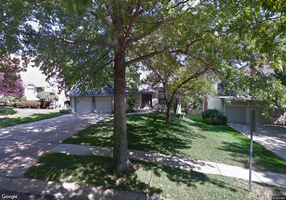 8209 Acuff Ln, Lenexa, KS 66215 - photo 1