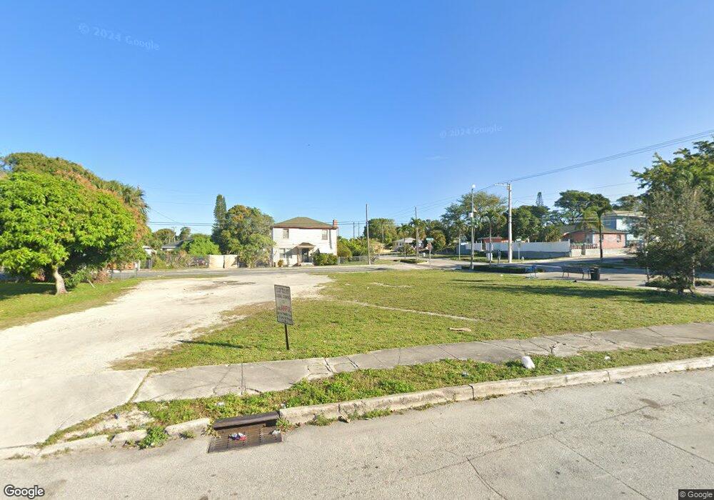 747 State St unit 747, West Palm Beach, FL 33407 - photo 1