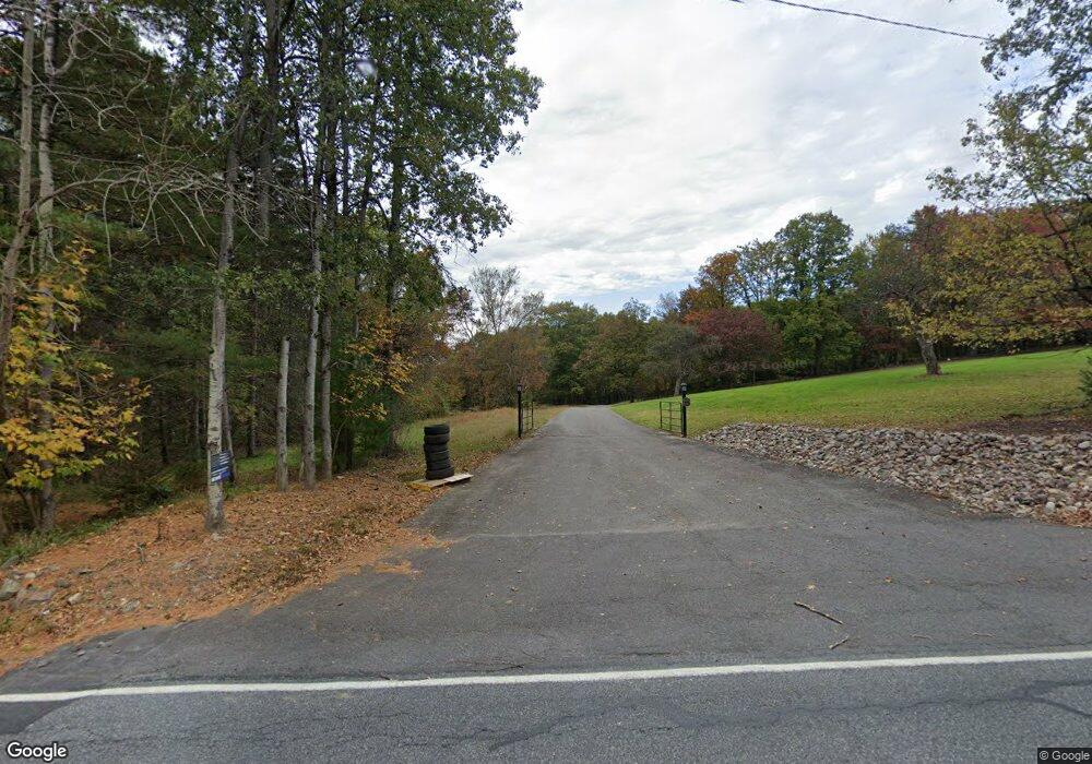 387 S Main Rd, Mountain Top, PA 18707 - photo 1