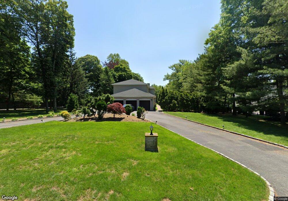 21 Linden Ln, Old Westbury, NY 11568 - photo 1