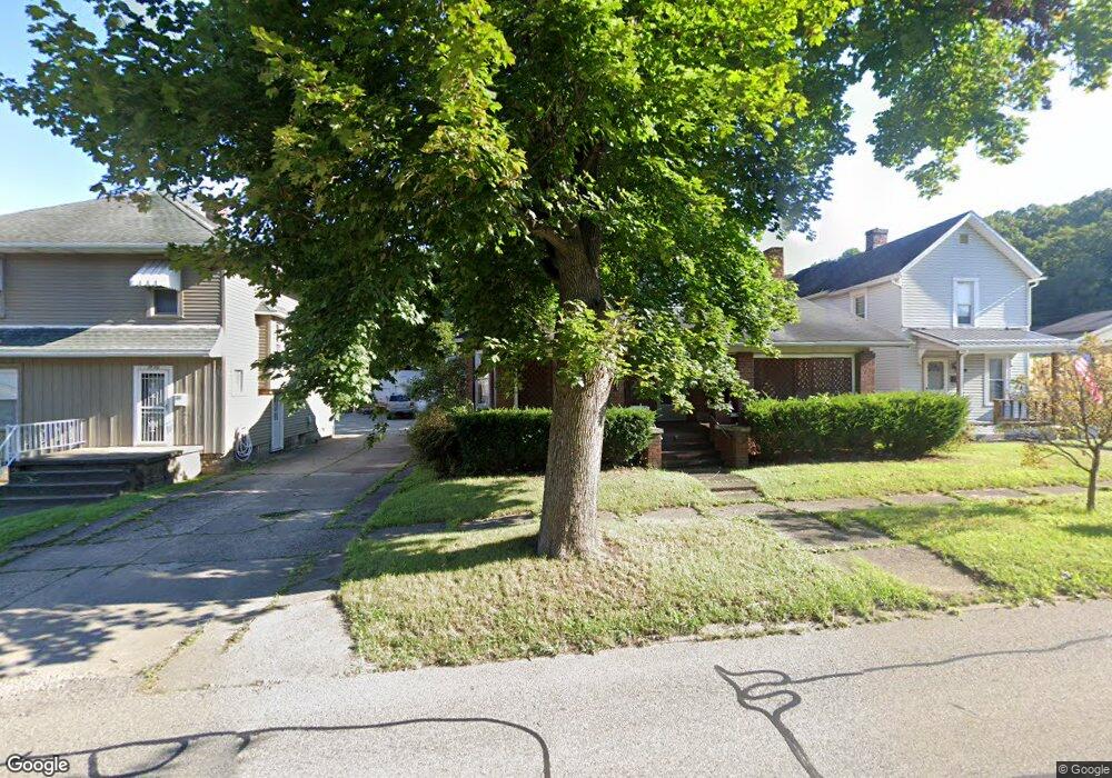 1724 Chestnut St, Coshocton, OH 43812 - photo 1