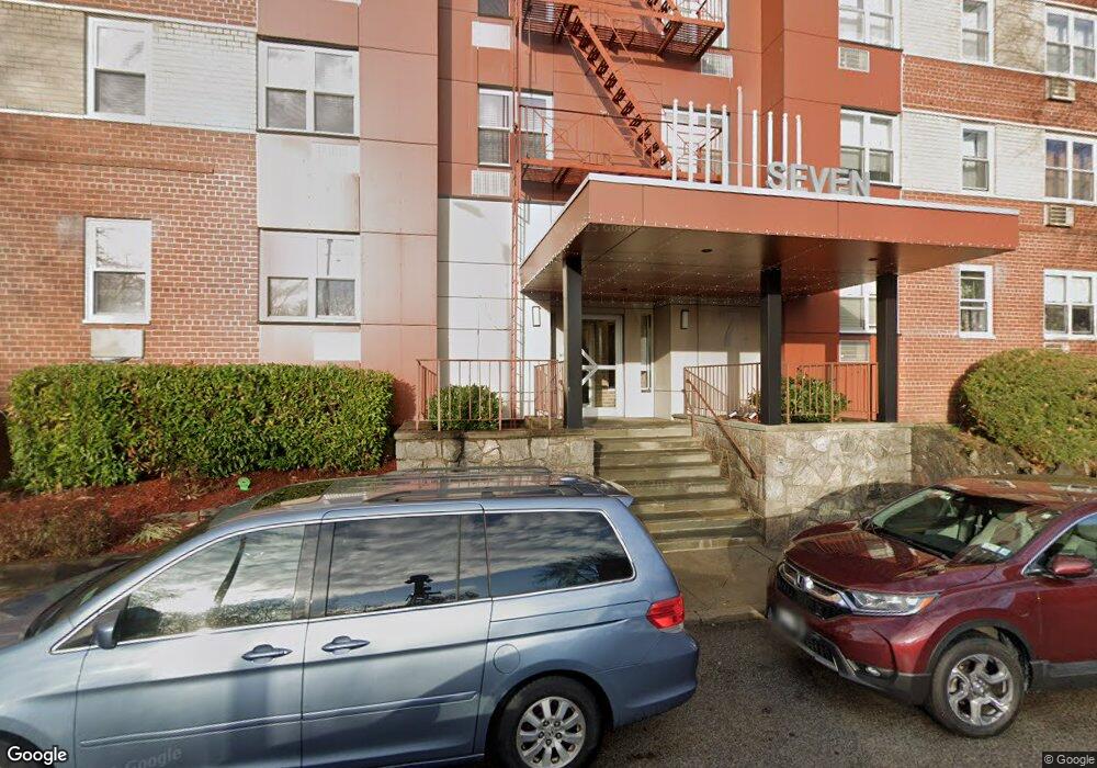 7 Balint Dr unit 618, Yonkers, NY 10710 - photo 1