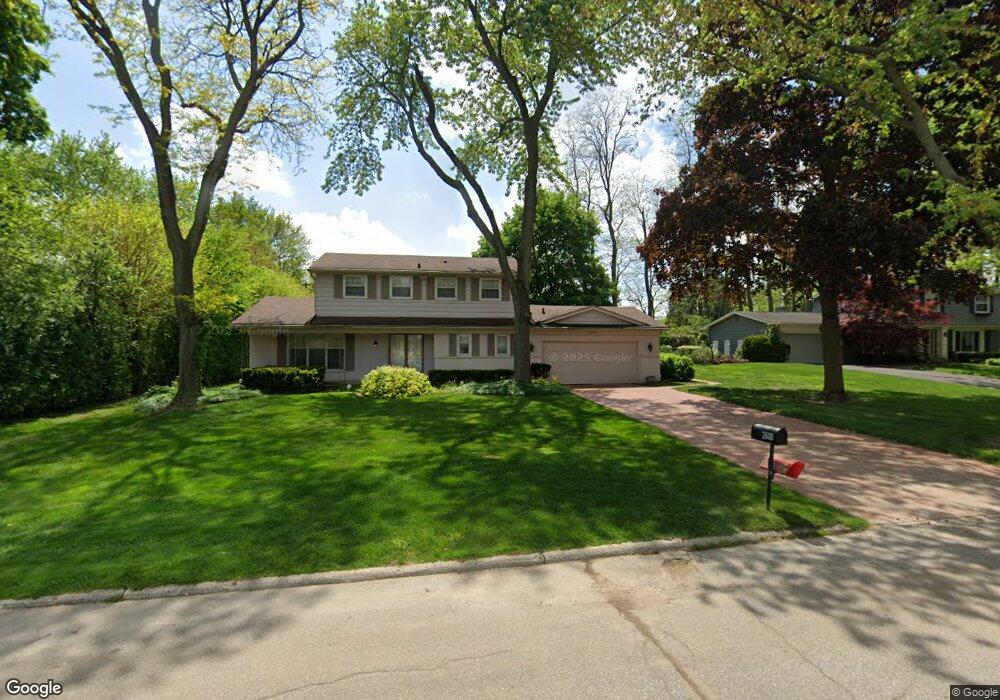 2600 Marcy Ct, Bloomfield Hills, MI 48302 - photo 1